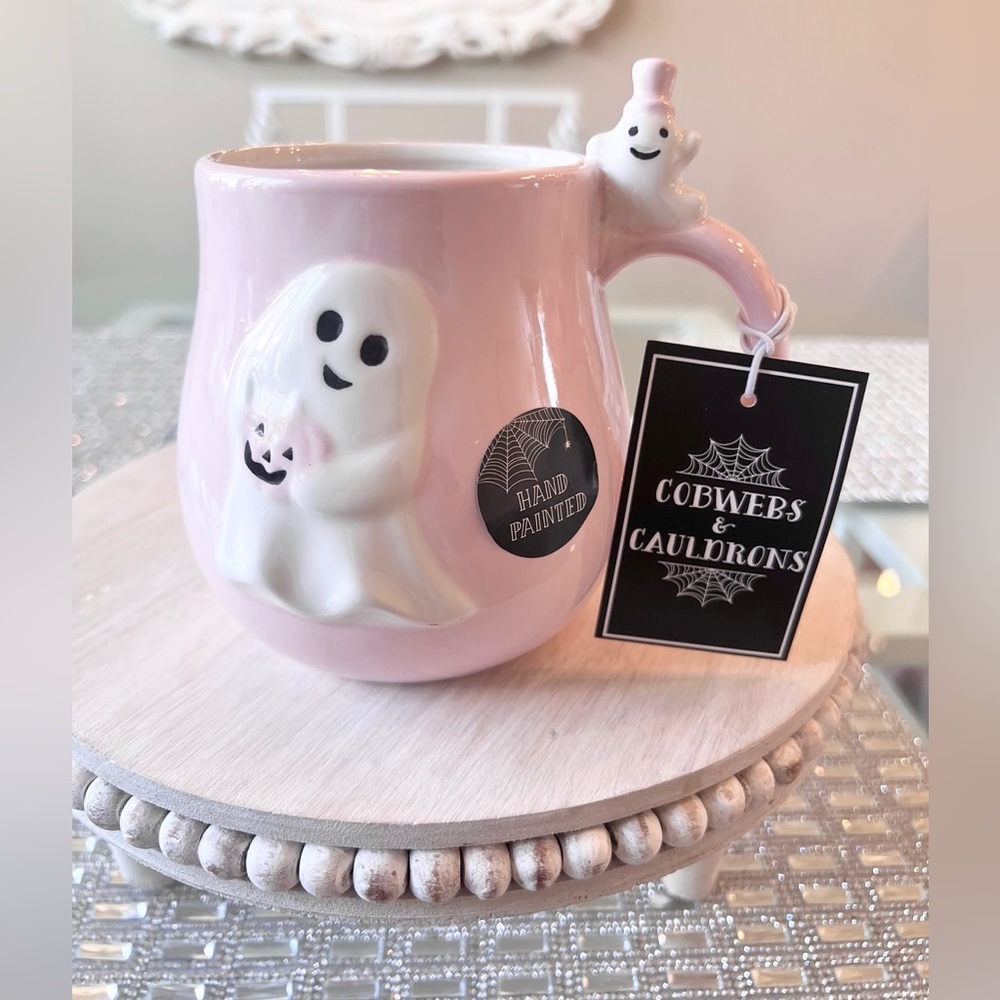 ๐ป PASTEL PINK Smiling Ghost Mug Cobwebs & Cauldrons NEW - Picture 3 of 3